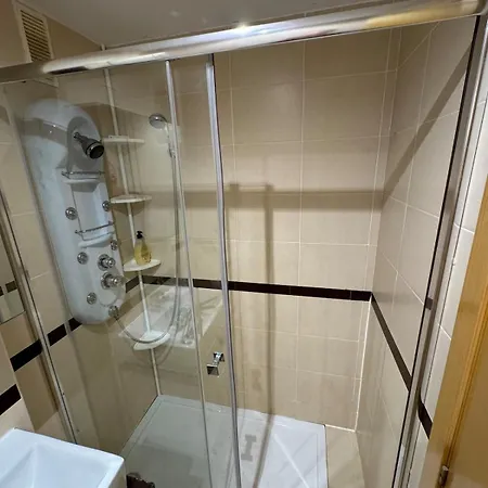 Piso Con Piscina Y Cerca De La Playa *